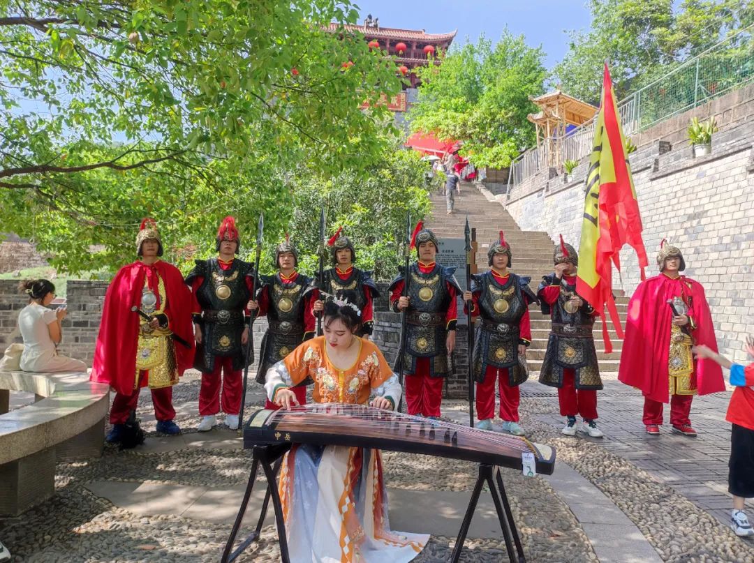 11cc723c-2046-4c47-994b-187f7e3b7994